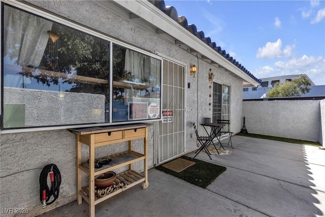 2136 Bavington Drive A, Las Vegas, NV 89108