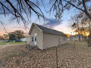 810 SE 10th Street, Des Moines, IA 50309