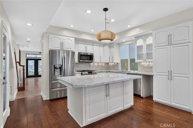 207 18th Street, Huntington Beach, CA 92648