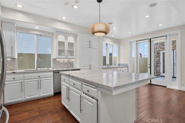 207 18th Street, Huntington Beach, CA 92648