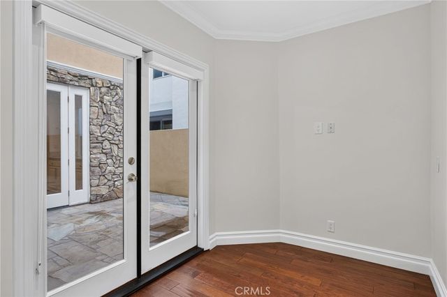 207 18th Street, Huntington Beach, CA 92648