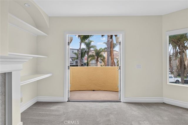 207 18th Street, Huntington Beach, CA 92648