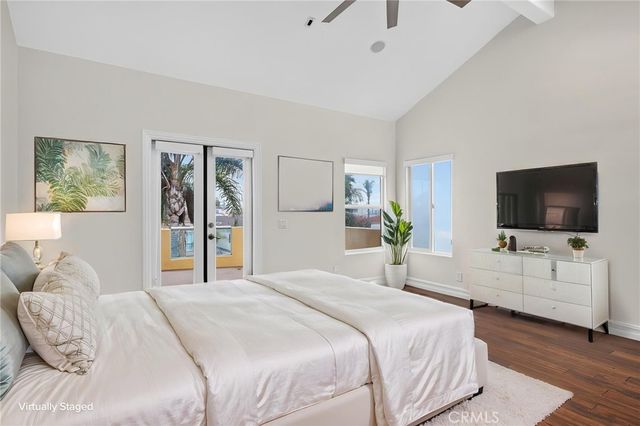 207 18th Street, Huntington Beach, CA 92648