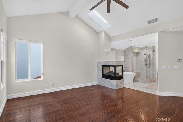 207 18th Street, Huntington Beach, CA 92648