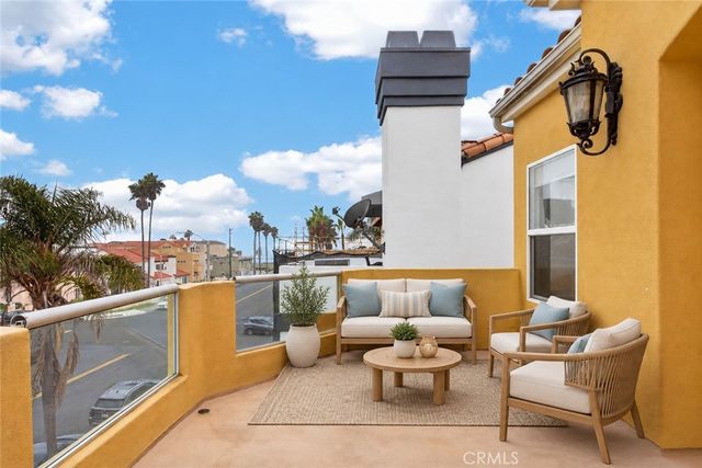 207 18th Street, Huntington Beach, CA 92648