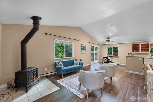 140 Windward Dr, Bellingham, WA 98229