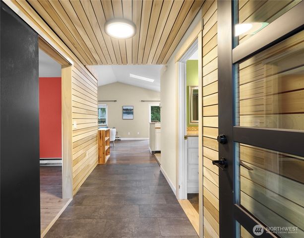 140 Windward Dr, Bellingham, WA 98229
