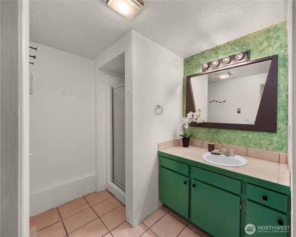 140 Windward Dr, Bellingham, WA 98229