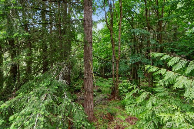 140 Windward Dr, Bellingham, WA 98229
