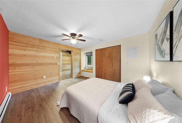 140 Windward Dr, Bellingham, WA 98229