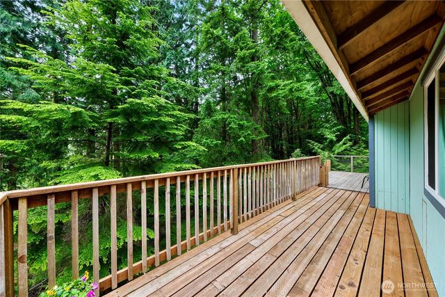 140 Windward Dr, Bellingham, WA 98229