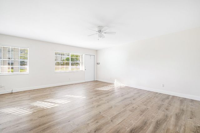 2455 NE 51st Street E102, Fort Lauderdale, FL 33308