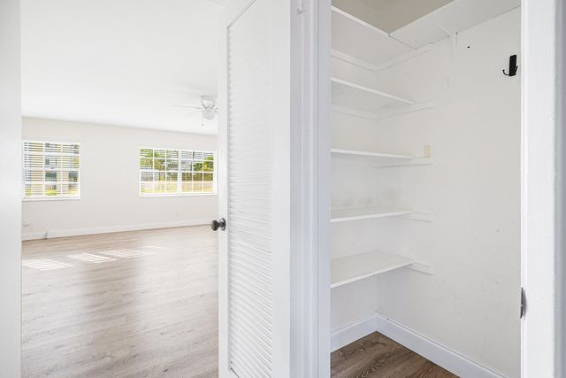 2455 NE 51st Street E102, Fort Lauderdale, FL 33308