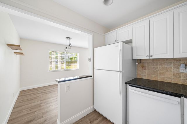 2455 NE 51st Street E102, Fort Lauderdale, FL 33308