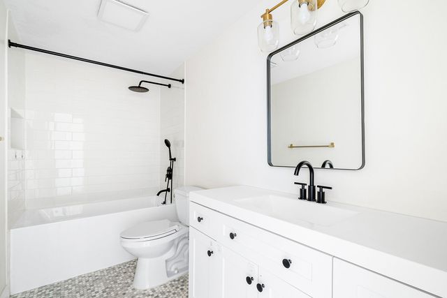 2455 NE 51st Street E102, Fort Lauderdale, FL 33308