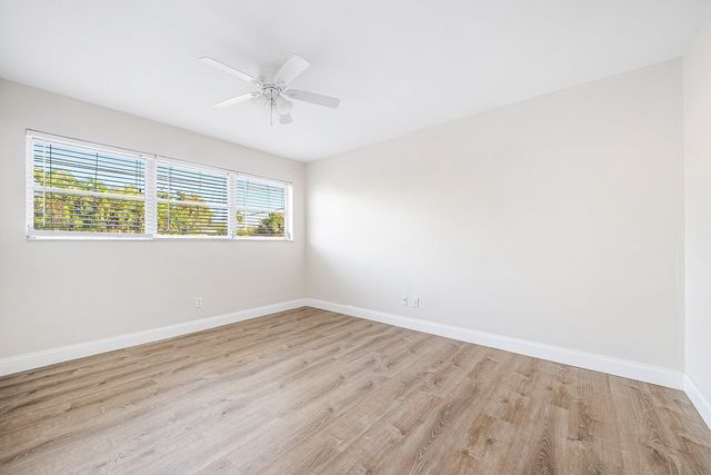 2455 NE 51st Street E102, Fort Lauderdale, FL 33308