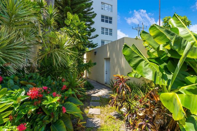810 11th Street 102, Miami Beach, FL 33139