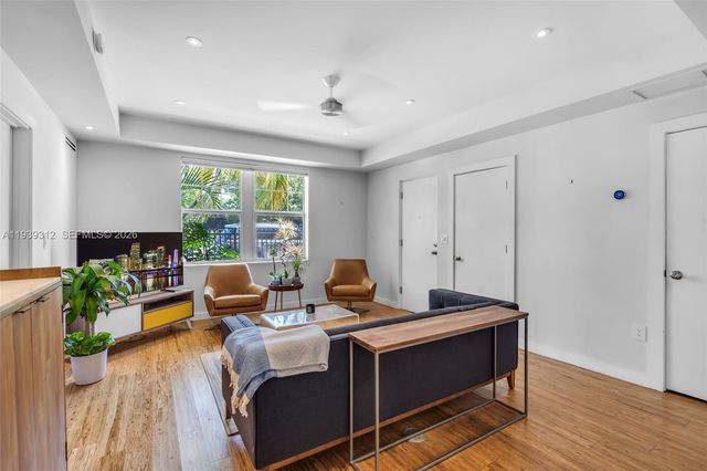 810 11th Street 102, Miami Beach, FL 33139