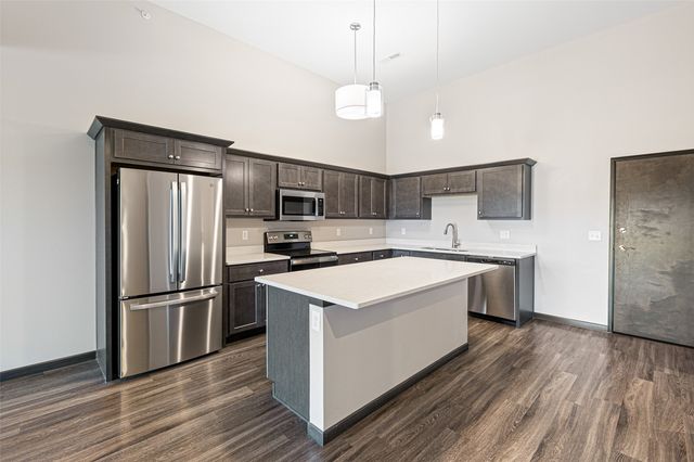 2877 Spring Rose Circle 209, Coralville, IA 52241