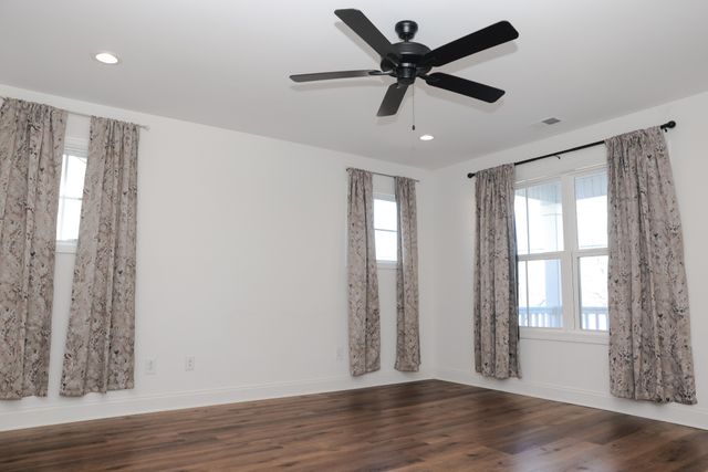 232 Elder Dr, Springfield, TN 37172