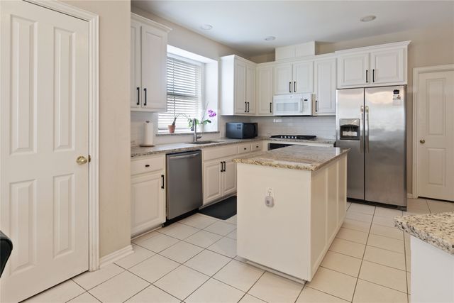 4620 Friars Lane, Grand Prairie, TX 75052