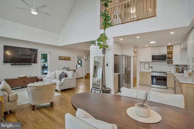 3680 1ST AVE, Edgewater, MD 21037