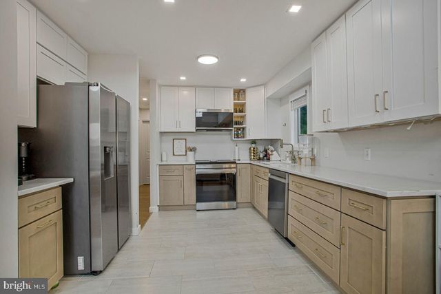 3680 1ST AVE, Edgewater, MD 21037