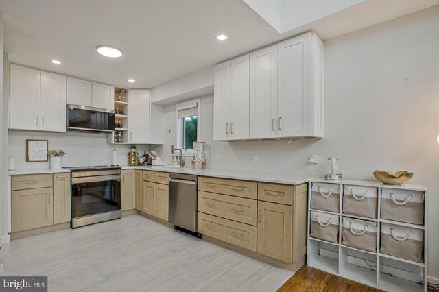 3680 1ST AVE, Edgewater, MD 21037