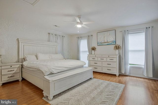 3680 1ST AVE, Edgewater, MD 21037