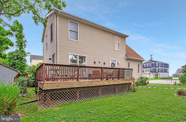 3680 1ST AVE, Edgewater, MD 21037