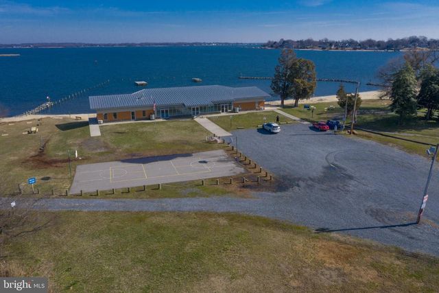 3680 1ST AVE, Edgewater, MD 21037