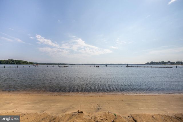 3680 1ST AVE, Edgewater, MD 21037