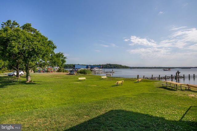 3680 1ST AVE, Edgewater, MD 21037