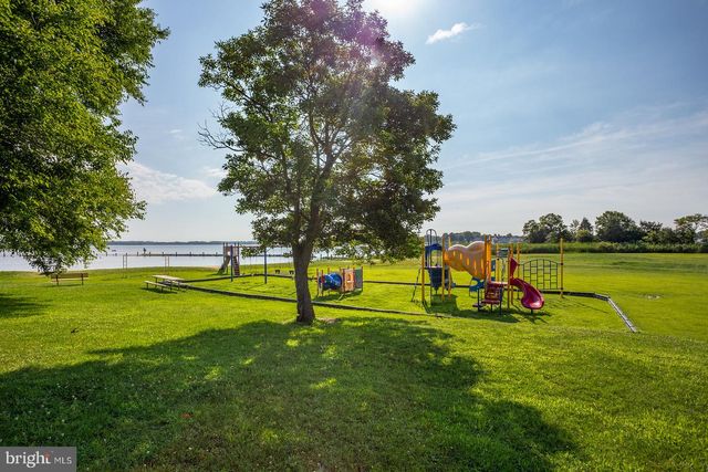 3680 1ST AVE, Edgewater, MD 21037