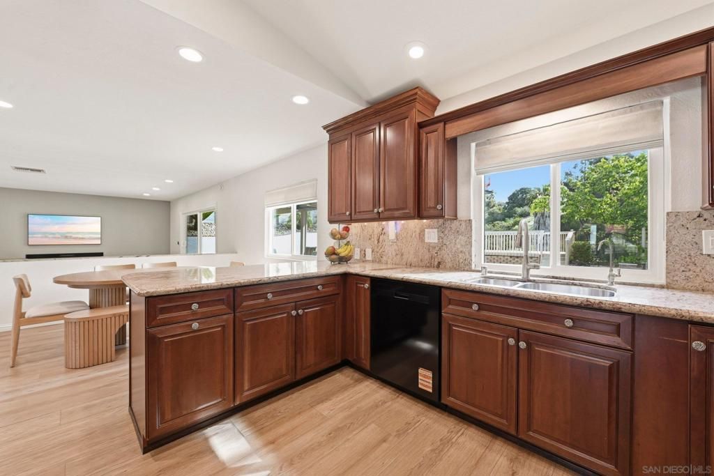 Image 14 of property listing at 13235 Bavarian, San Diego, CA 92129