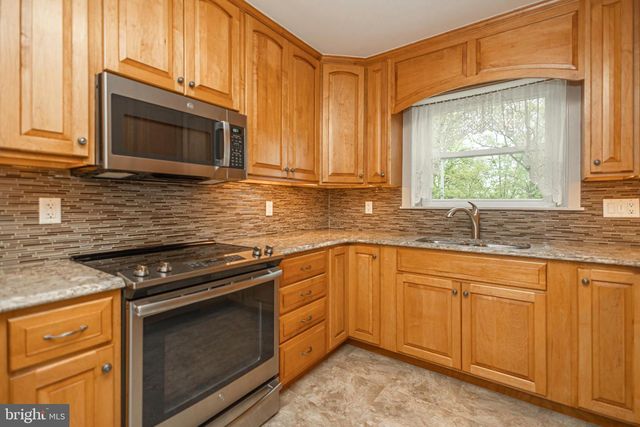 903 N RIDGE RD, Perkasie, PA 18944