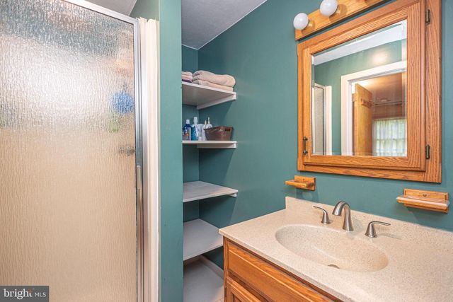 903 N RIDGE RD, Perkasie, PA 18944