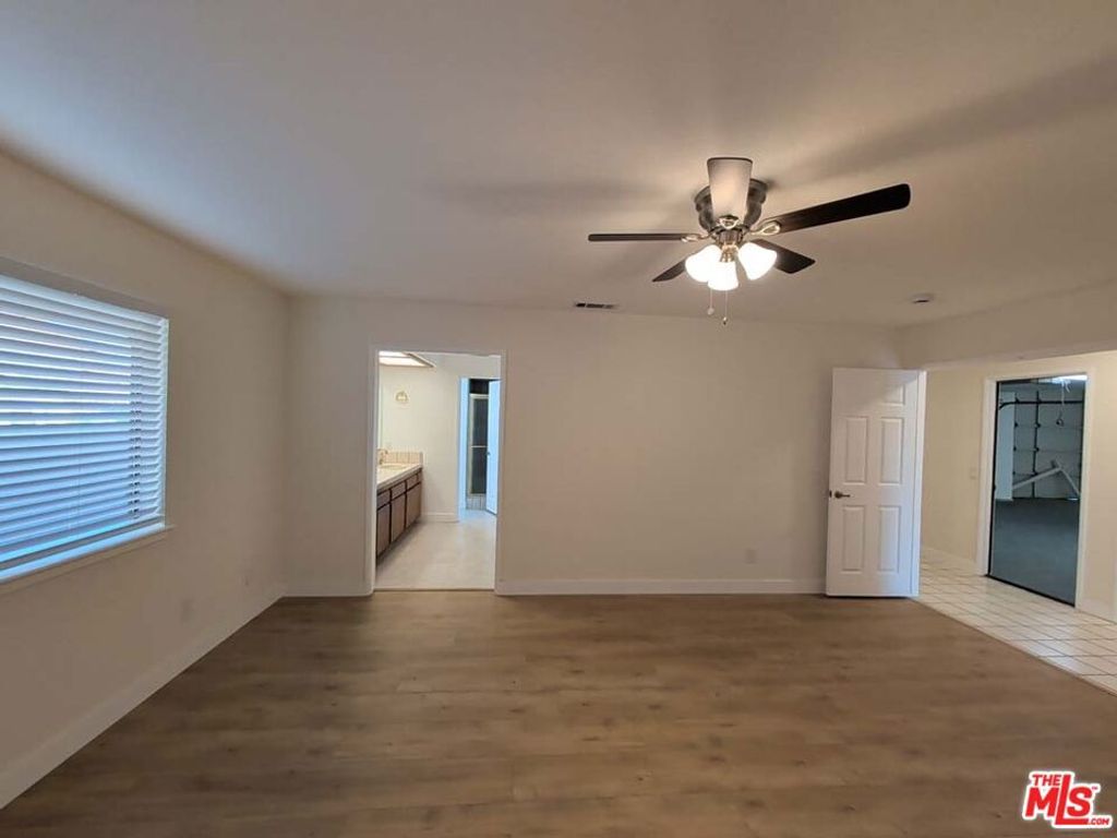 Image 13 of property listing at 14493 Hurricane Lane, Helendale, CA 92342