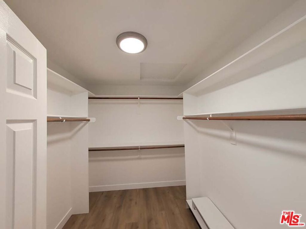 Image 16 of property listing at 14493 Hurricane Lane, Helendale, CA 92342