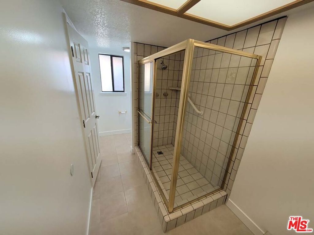 Image 19 of property listing at 14493 Hurricane Lane, Helendale, CA 92342