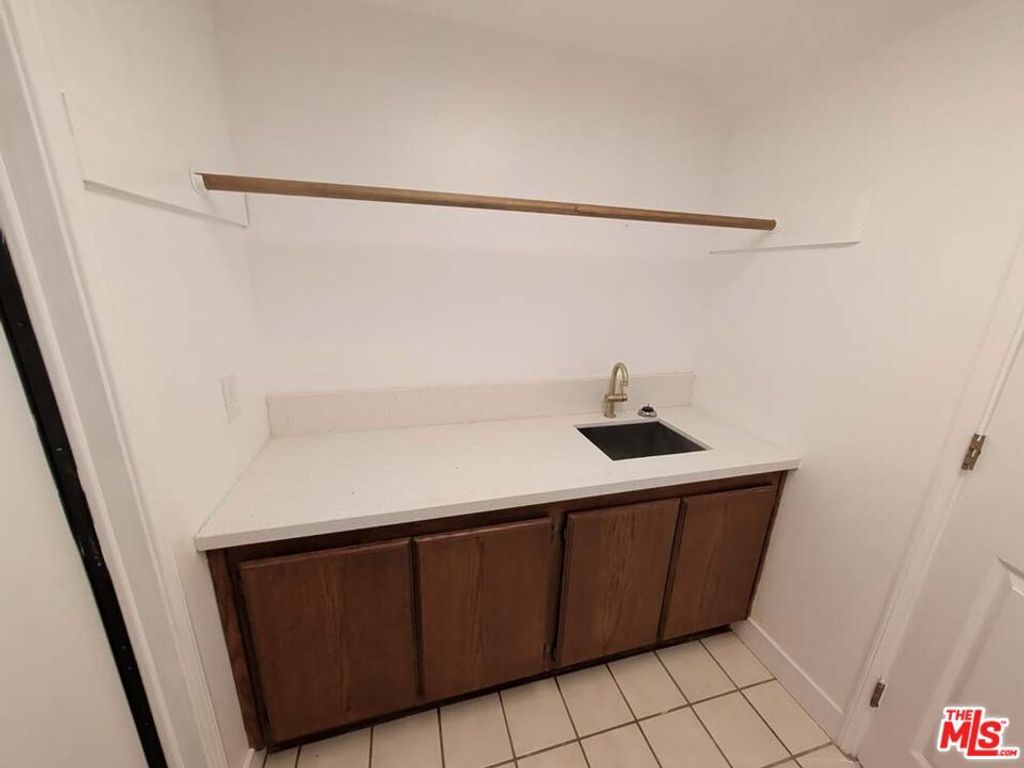 Image 23 of property listing at 14493 Hurricane Lane, Helendale, CA 92342