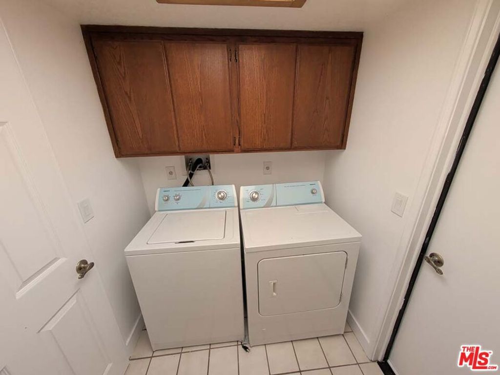 Image 24 of property listing at 14493 Hurricane Lane, Helendale, CA 92342
