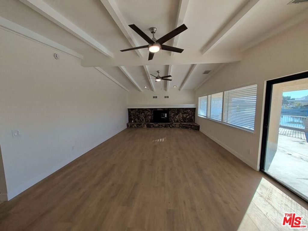 Image 35 of property listing at 14493 Hurricane Lane, Helendale, CA 92342