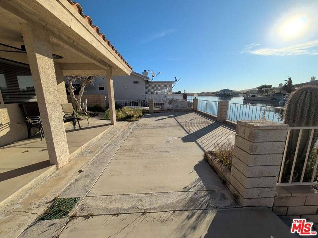 Image 50 of property listing at 14493 Hurricane Lane, Helendale, CA 92342