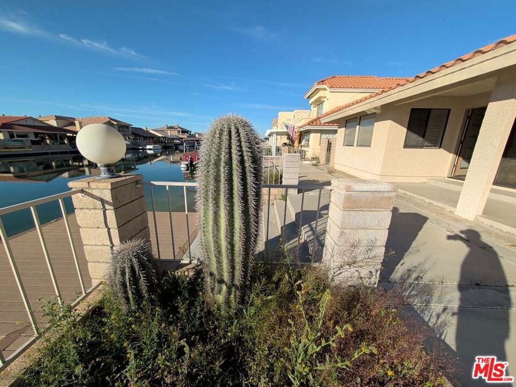 Image 52 of property listing at 14493 Hurricane Lane, Helendale, CA 92342