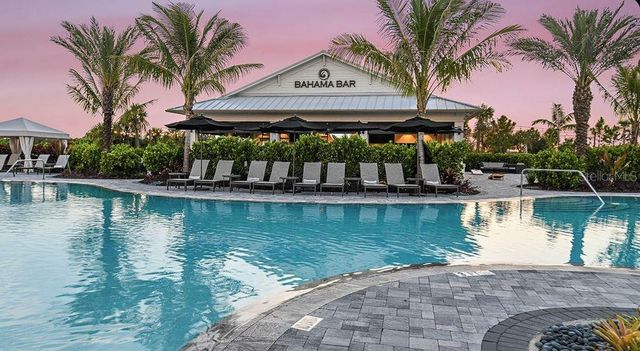 15246 CONTENTA LOOP, Bradenton, FL 34211