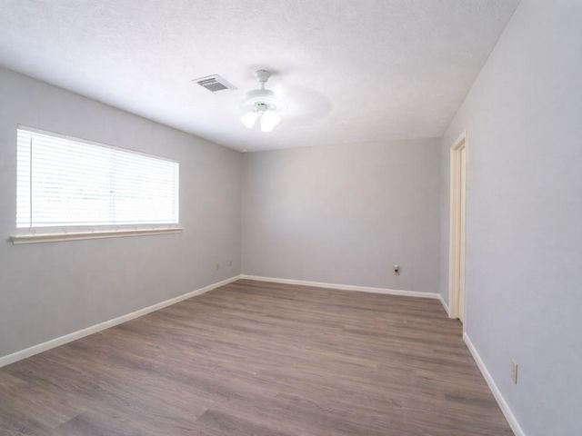 16003 Surrey Woods Drive, Friendswood, TX 77546