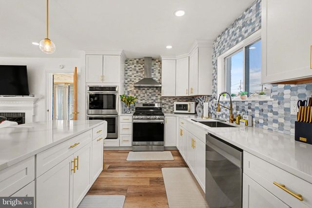117 W AREBA AVE, Hershey, PA 17033