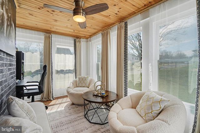 117 W AREBA AVE, Hershey, PA 17033