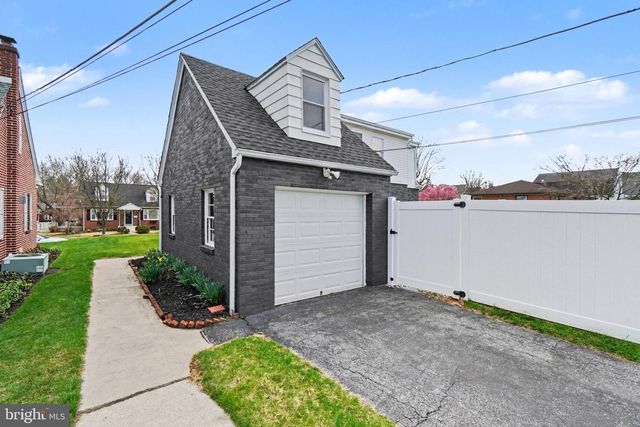 117 W AREBA AVE, Hershey, PA 17033